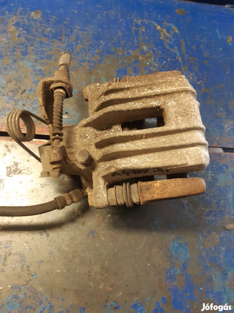 Audi A4 B7 Jobb Hátsó Féknyereg