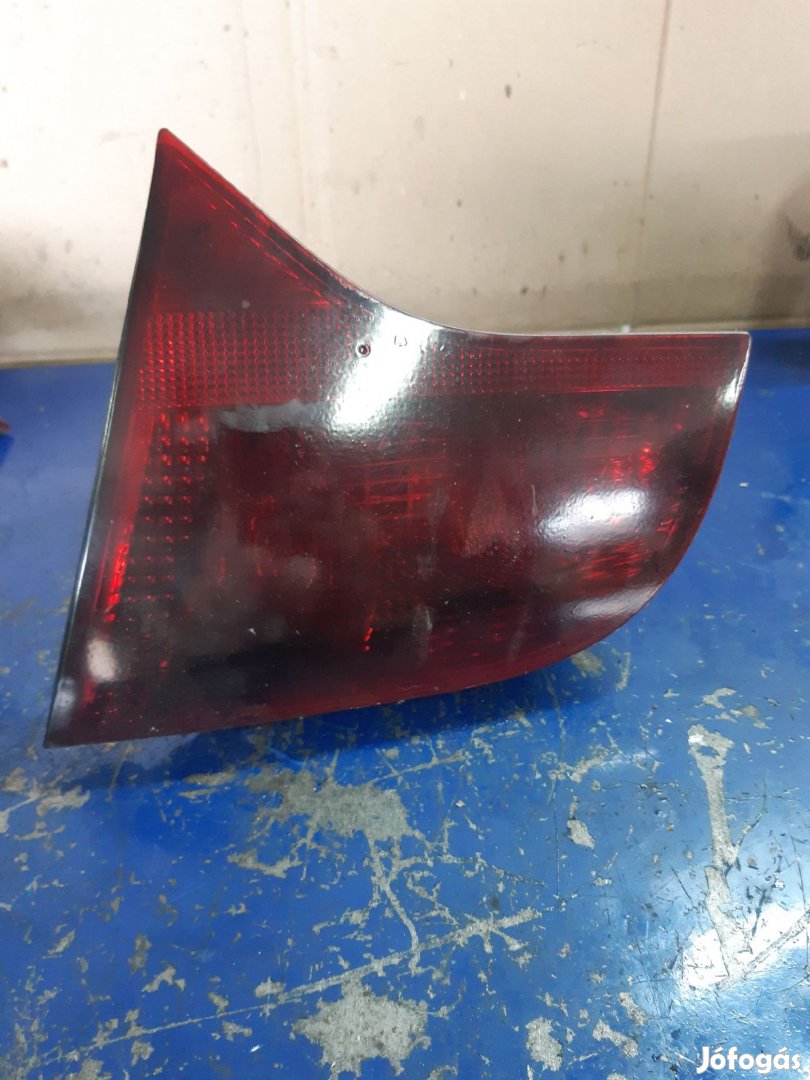 Audi A4 B7 Jobb Hátsó Lámpa