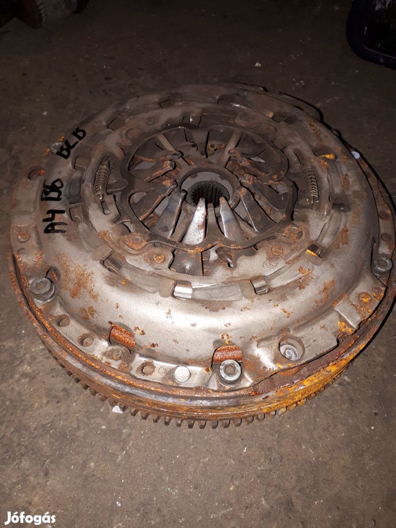 Audi A4 B7 Kuplung Szett Kettőstömegű Lendkerék