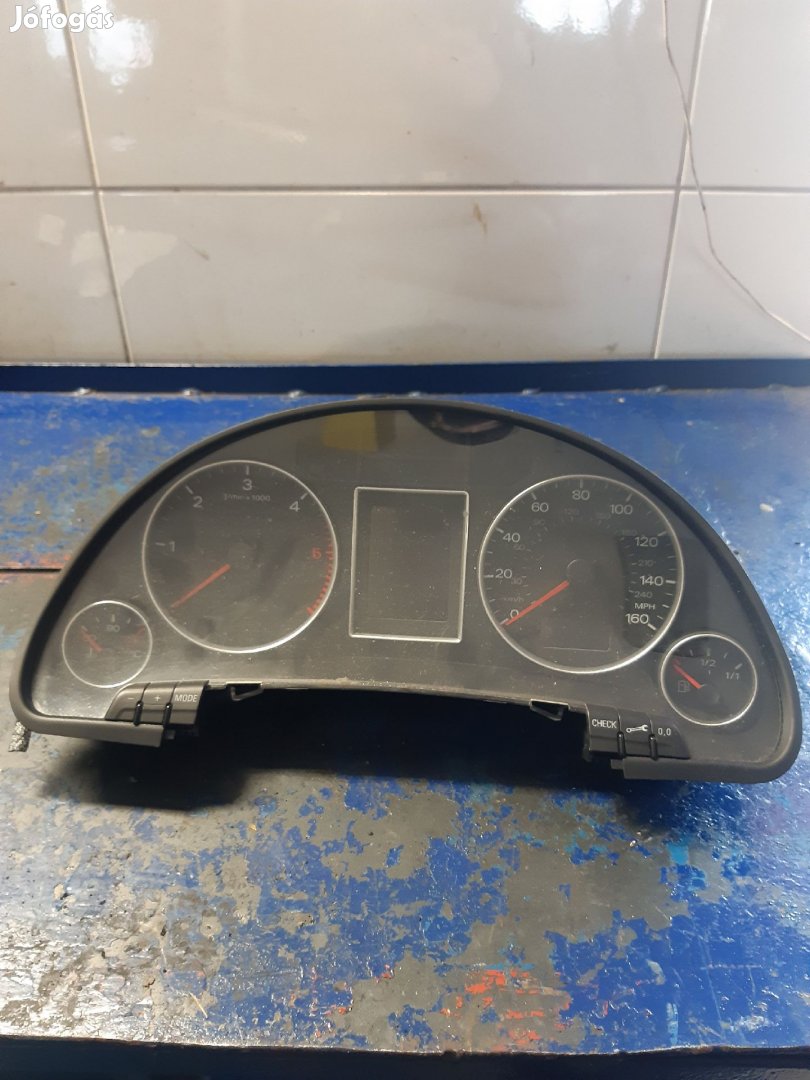 Audi A4 B7 Óraegység Kilométeróra