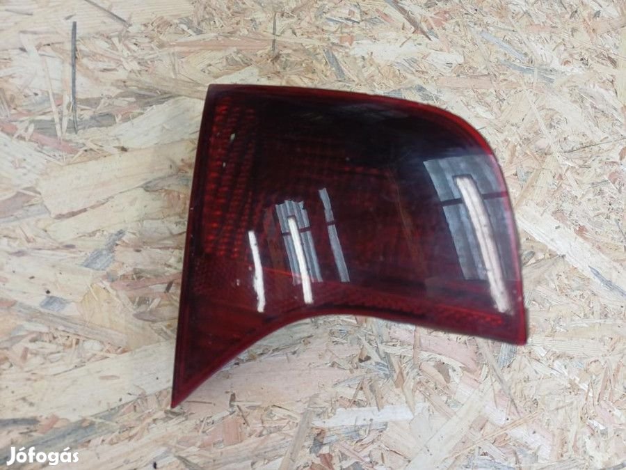 Audi A4 B7 Sedán 2004-2008 Bal Hátsó Belső Lámpa