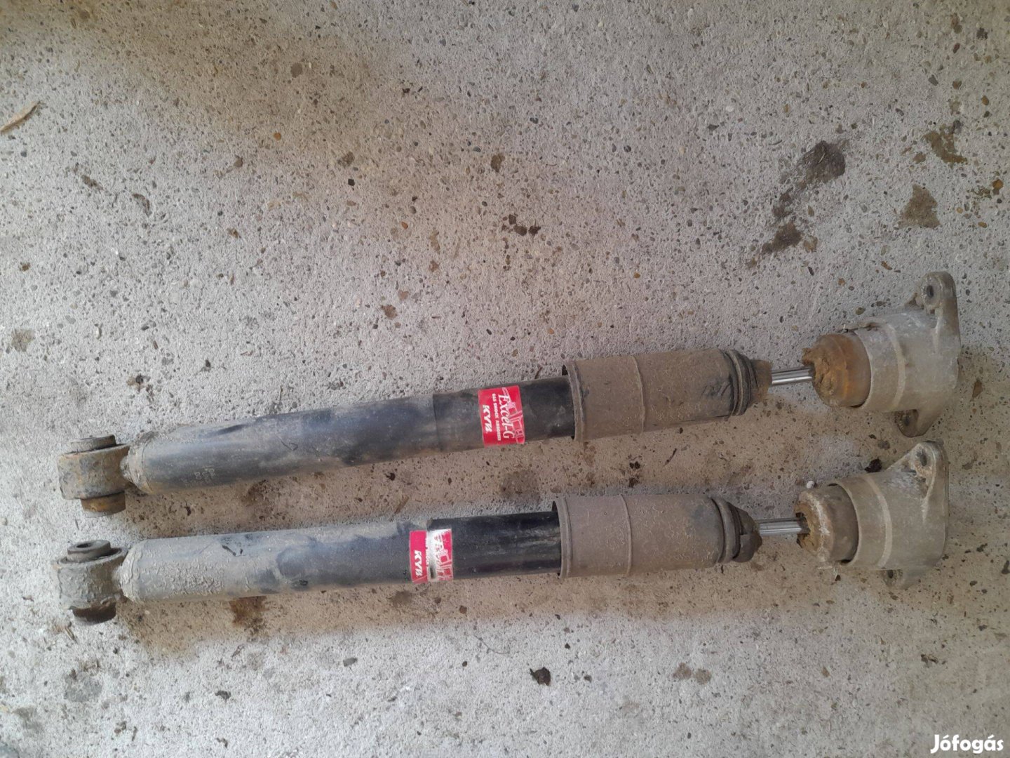 Audi A4 B7 Sedan hátsó lengéscsillapítópár eladó