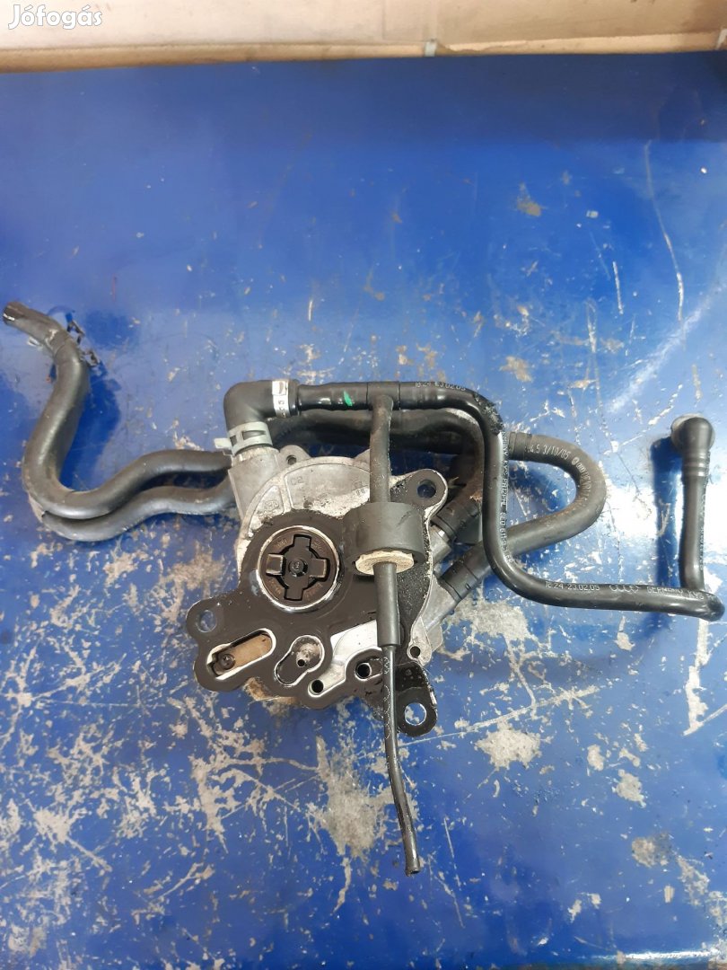 Audi A4 B7 Vákumpumpa