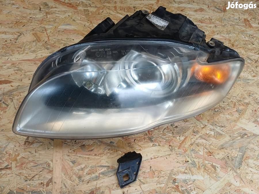 Audi A4 B7  (2004-2008) Bal Xenon Fényszóró