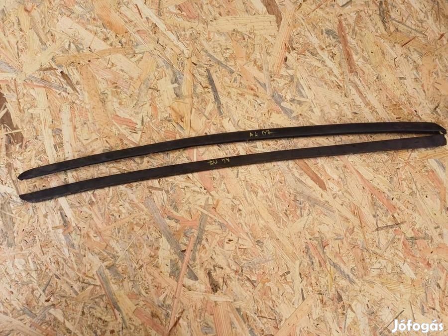 Audi A4 B7  (2004-2008) Első Szélvédő Díszléc Pár