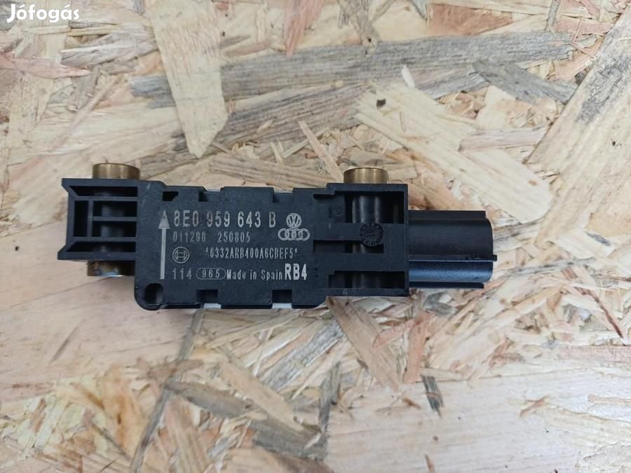 Audi A4 B7  (2004-2008) Oldalütközés Érzékelő