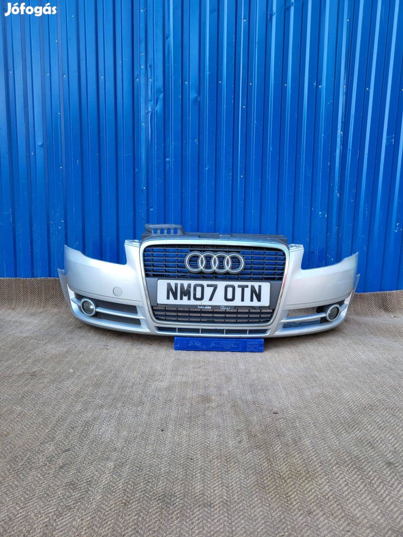 Audi A4 B7 gyári 8E0807437AG első lökhárító ezüst sérülésmentes
