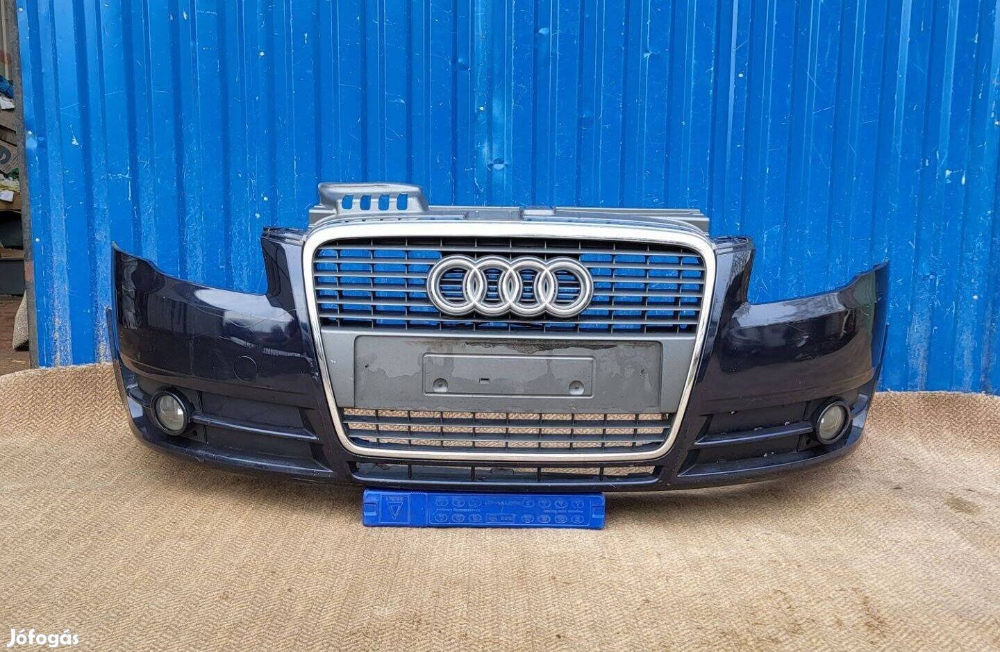 Audi A4 B7 gyári 8E0807437AG sötétkék első lökhárító, hűtőrács