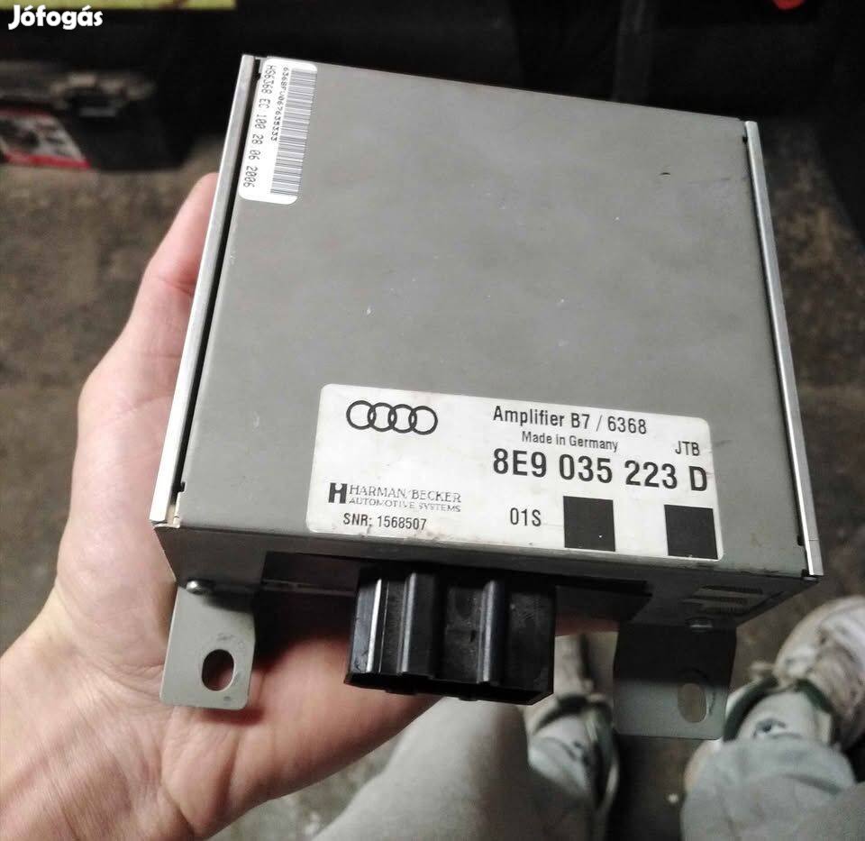 Audi A4 B7 gyári erősitő