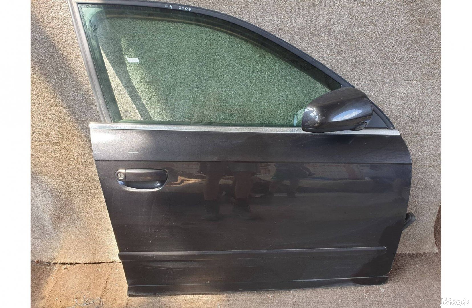 Audi A4 B7 jobb első ajtó fekete színben zár, üveg ablakemelő, kilincs
