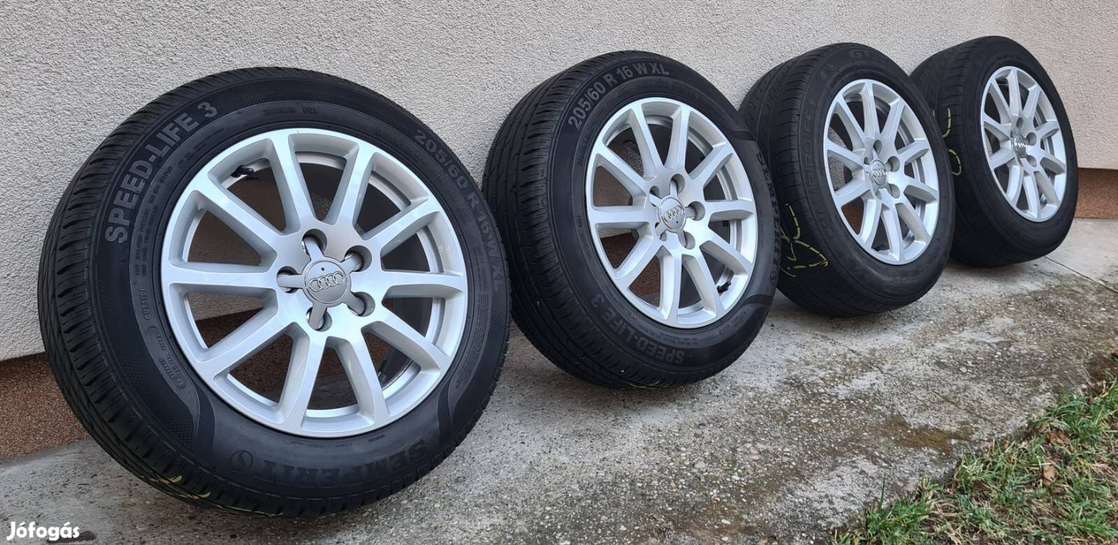 Audi A4 B8 16" Gyári alufelni garnitúra