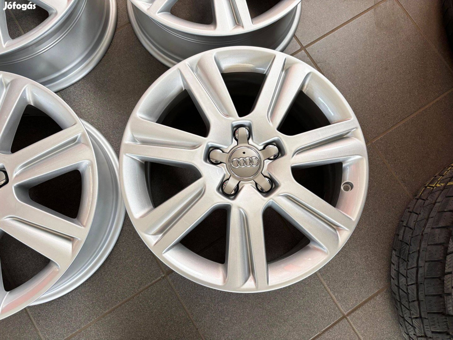 Audi A4 B8 17" 5x112 gyári alufelni eladó 17 coll A3 A6