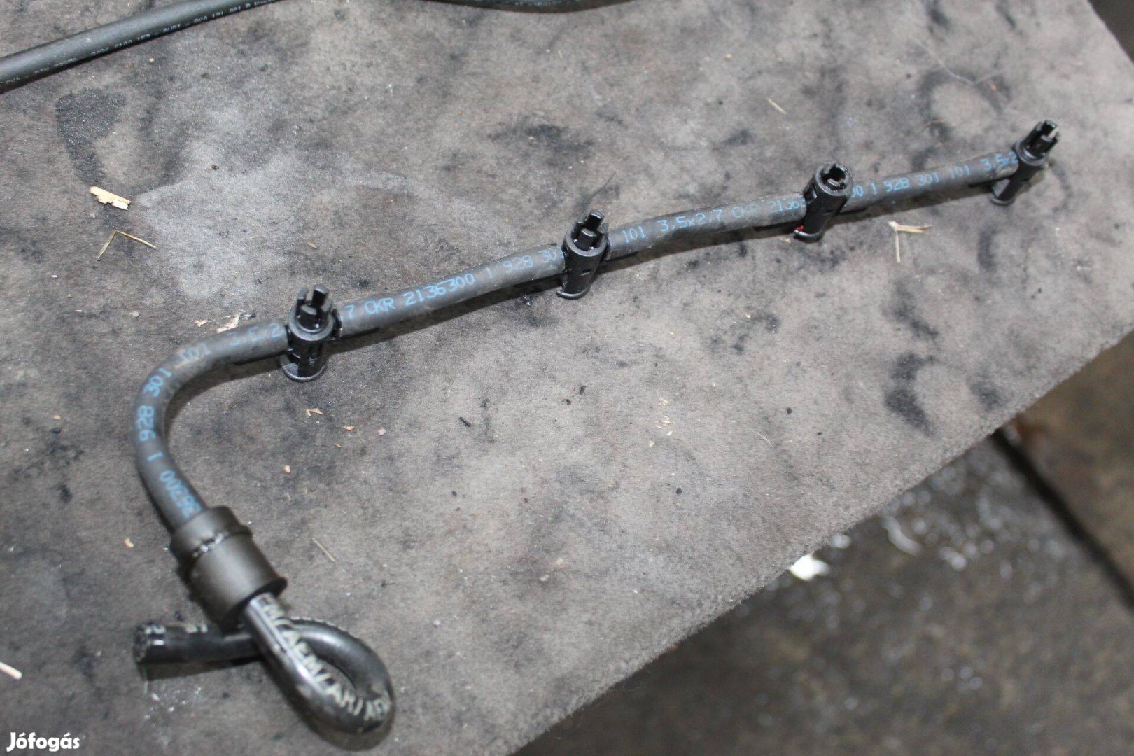 Audi A4/B8 2007-2013 2.0D Caga résolajcső