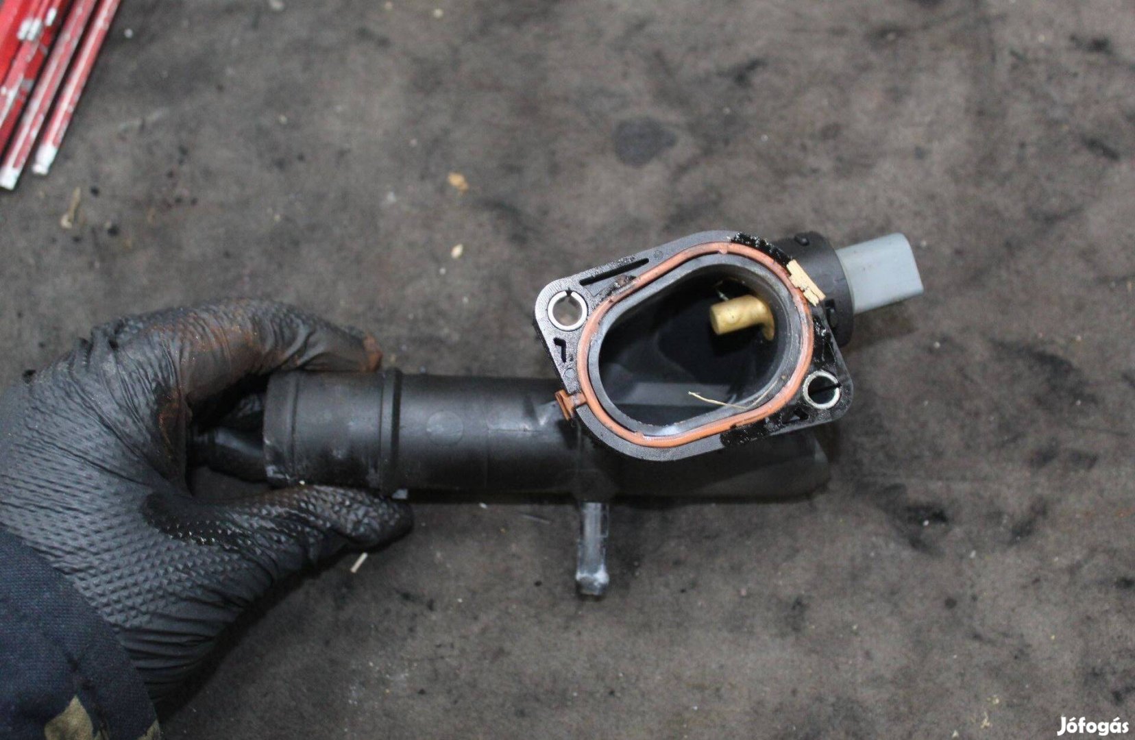Audi A4/B8 2007-2013 2.0D Caga termosztátház 03L121132A