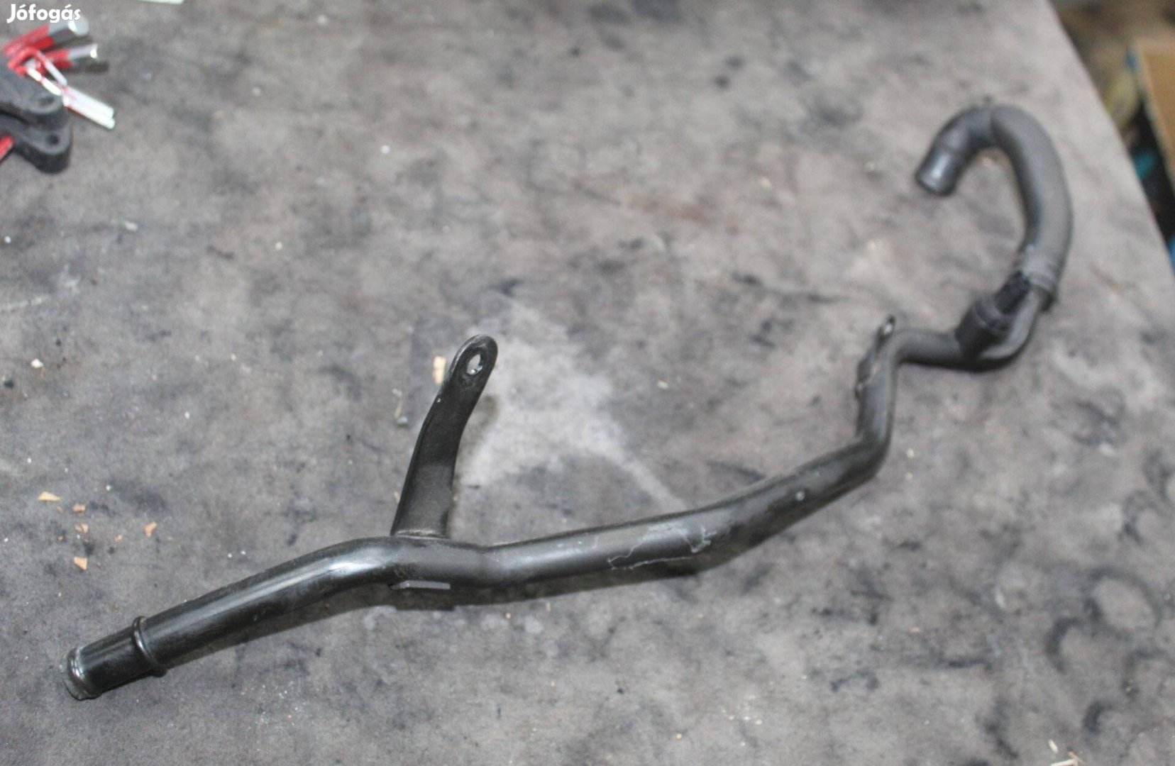 Audi A4/B8 2007-2013 2.0D Caga vízcső