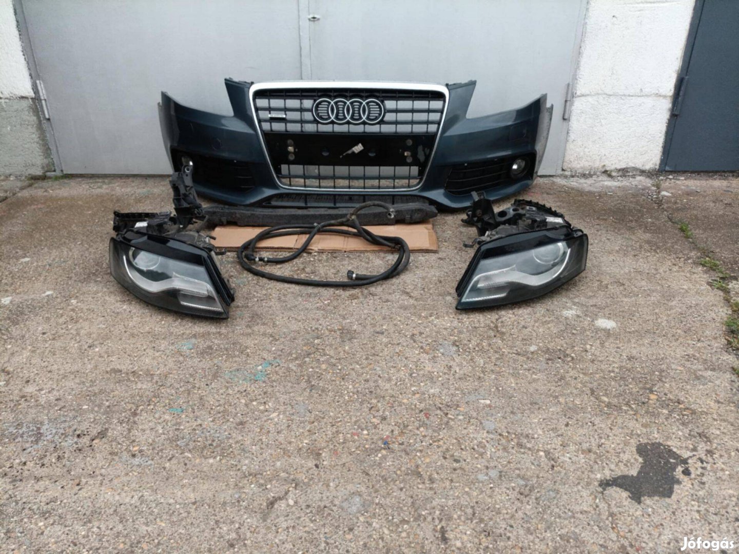 Audi A4 B8 Lámpa mosós első lökhárító