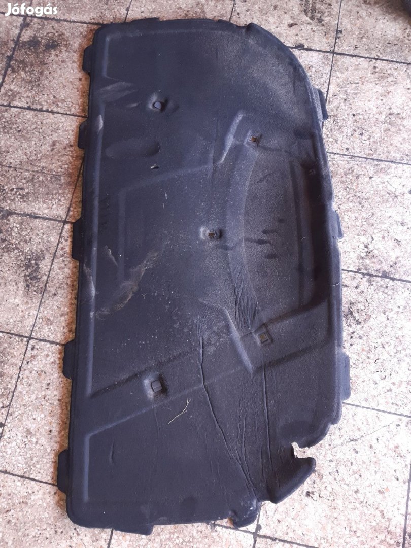 Audi A4 B8 Motorháztető Szigetelés