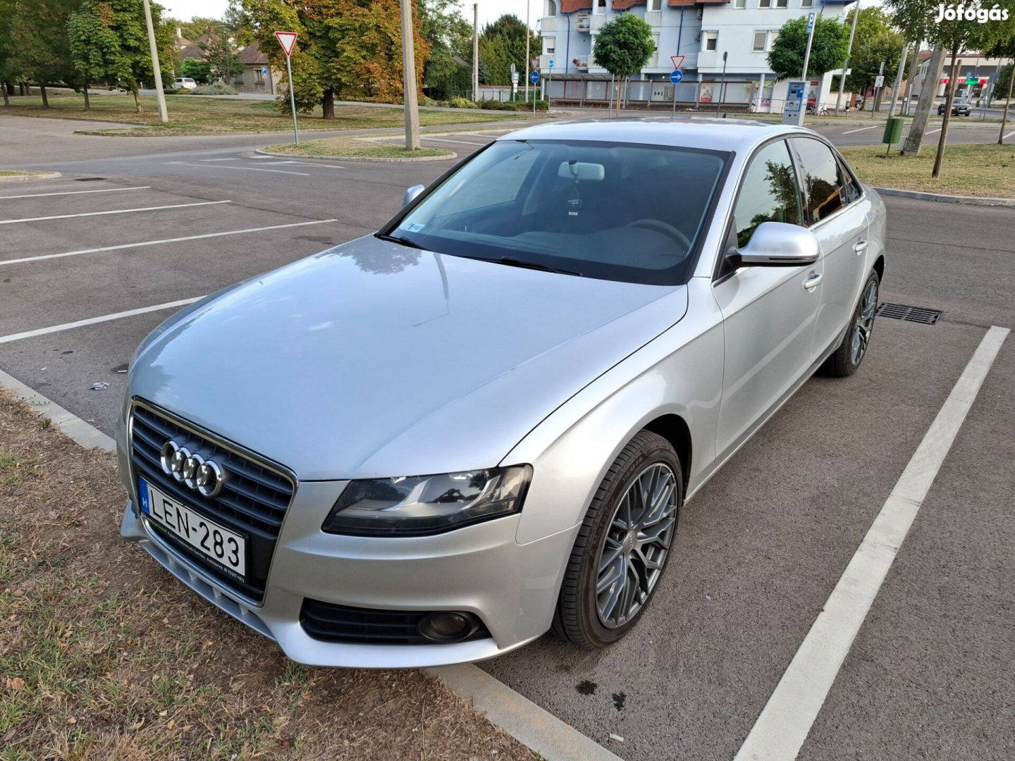 Audi A4 B8 Sedan 2.0 TDI 143Le