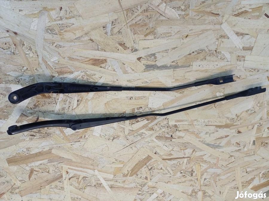 Audi A4 B8 2008-2015 Első Ablaktörlő Kar Pár