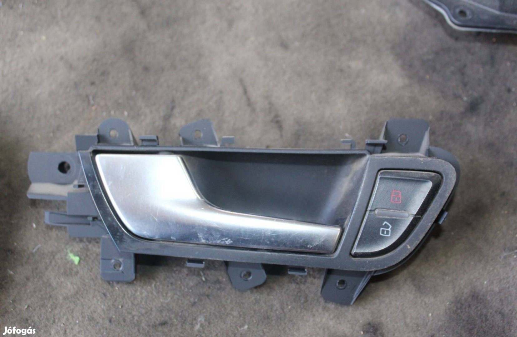 Audi A4/B8 bal első belső kilincs 8K1962107