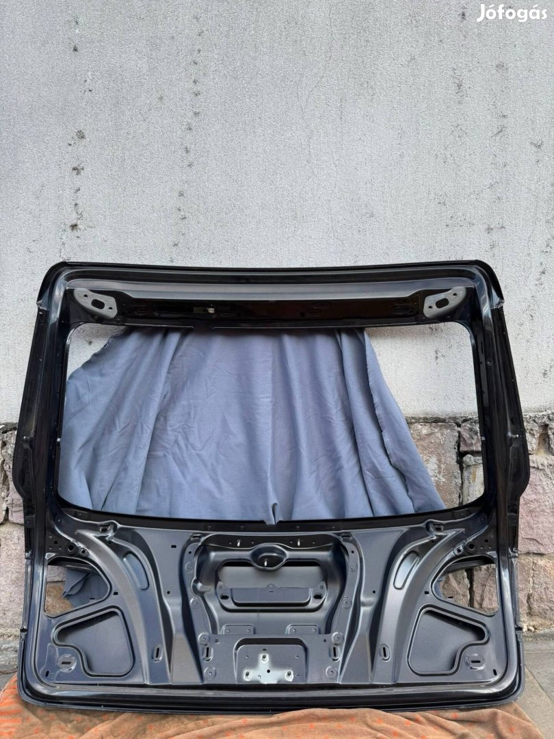 Audi A4 B8 csomagtérajtó