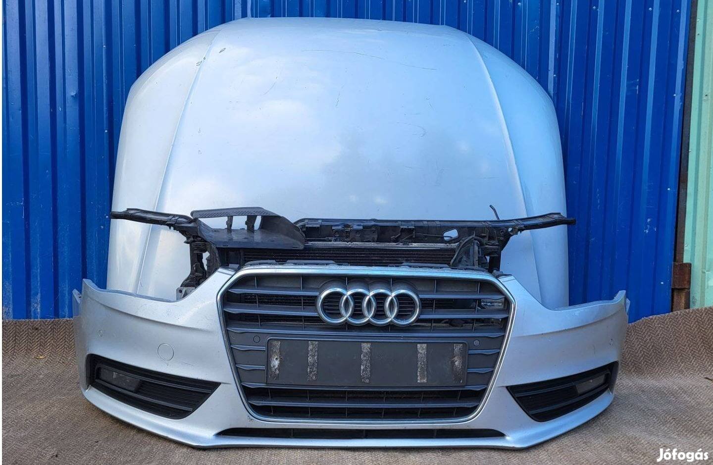 Audi A4 B8 facelift 2012- gyári motorháztető