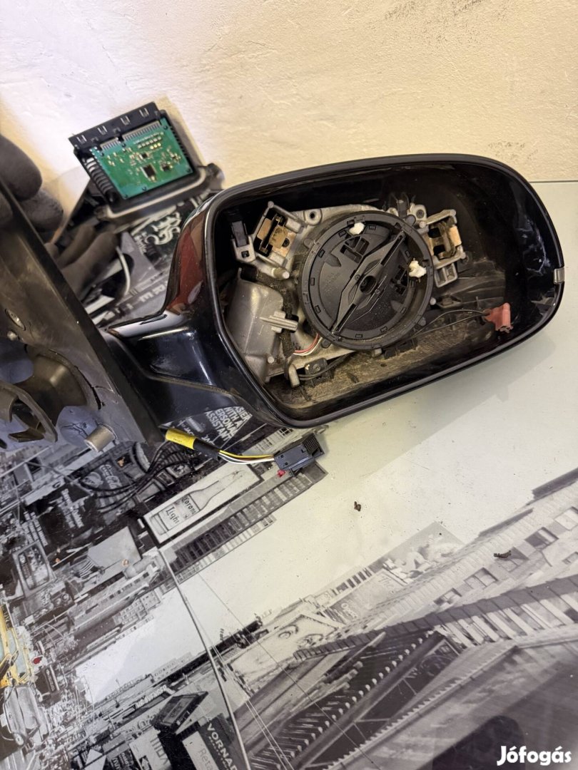 Audi A4 B8 facelift jobb oldali visszapillantó tükör sima