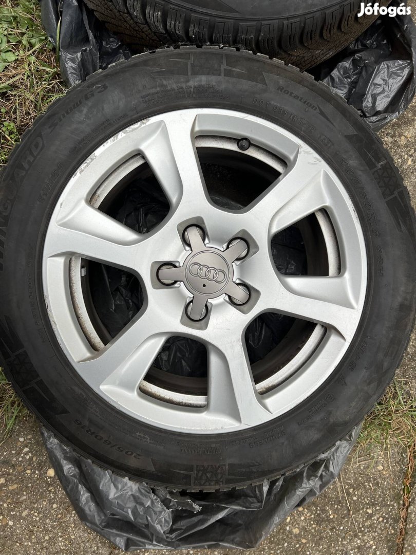 Audi A4 B8 gyári 16" téli szett - jó állapot, Nexen gumik, DOT21