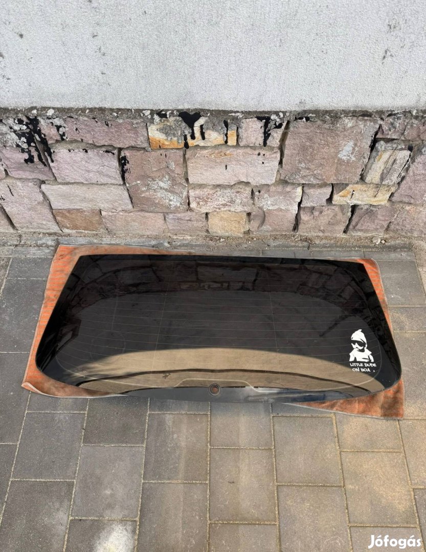 Audi A4 B8 hátsó szélvédő és csomagtérajtó
