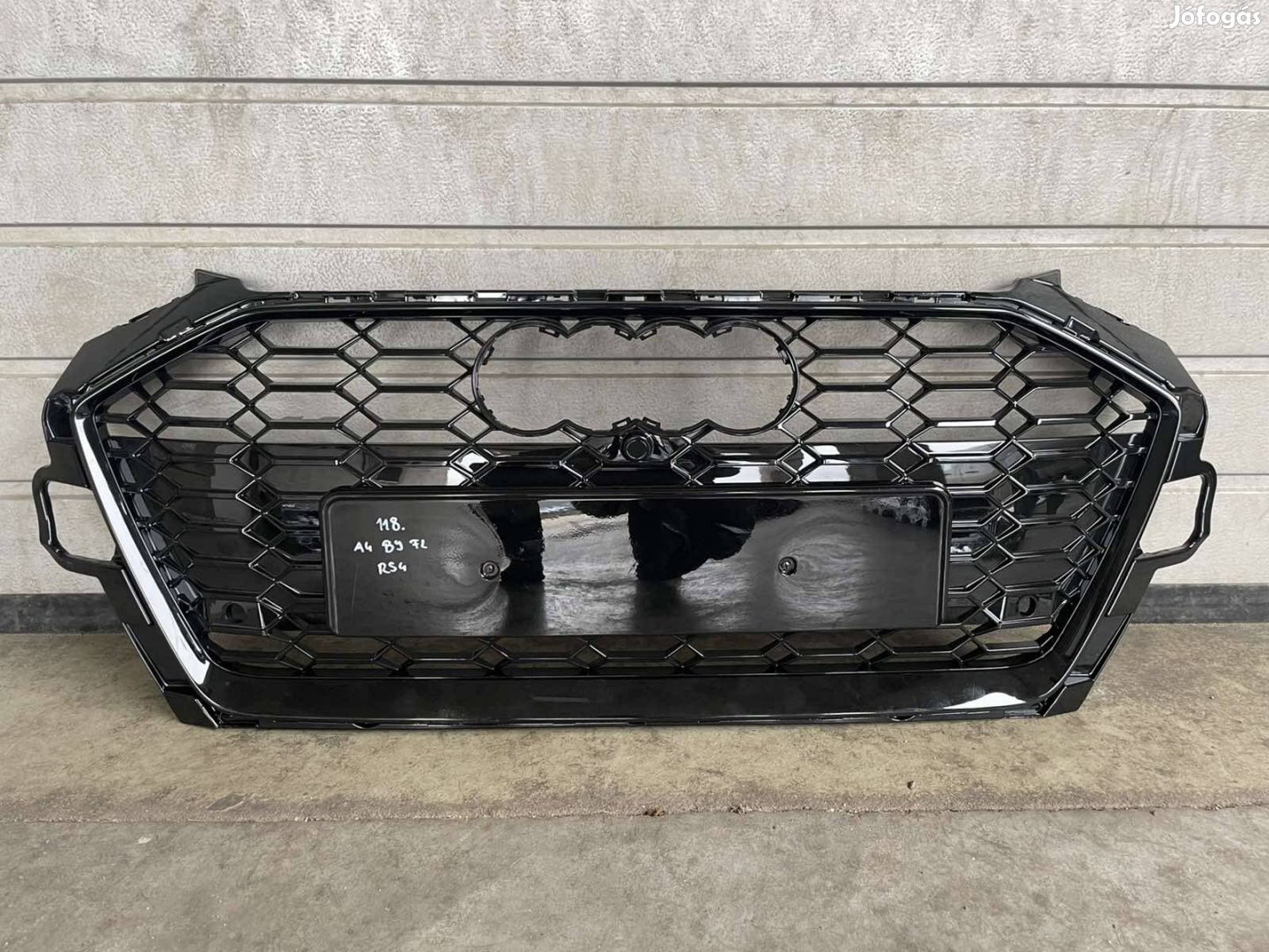 Audi A4 B9 8W facelift S-Line S4 RS4 RS Optik díszrács 2020-
