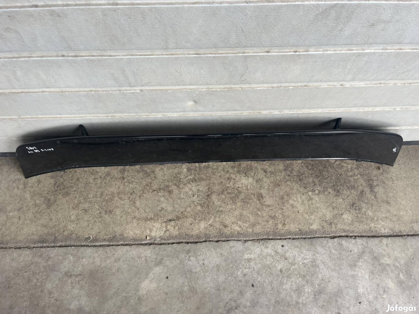 Audi A4 B9 8W facelift első lökhárító lökő alja alsó betét spoiler 20