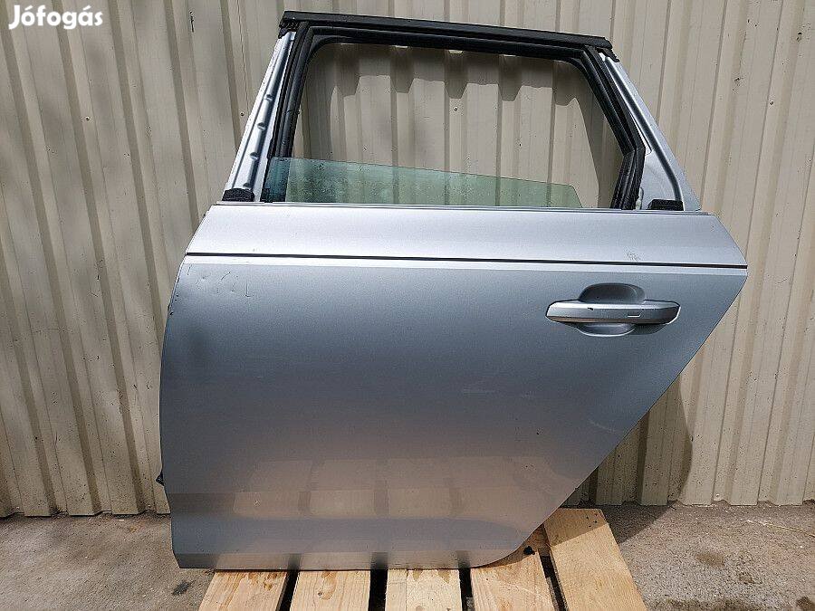 Audi A4 B9 8W kombi bal hátsó ajtó