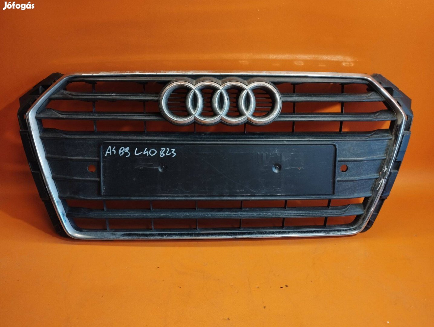 Audi A4 B9 hűtőrács 8W0853651 (L.40.823)