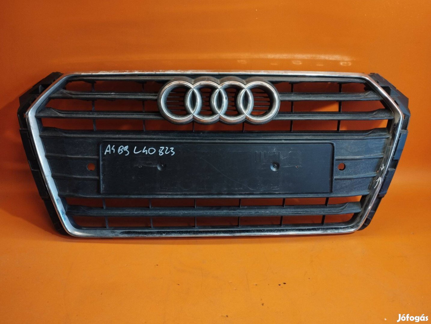 Audi A4 B9 hűtőrács 8W0853651 (L.40.823)