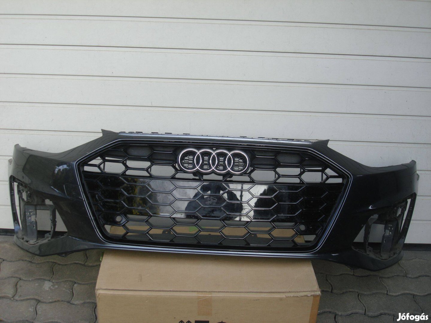 Audi A4 S-Line B9 Facelift radaros első lökhárító 8W0807437AQ 2019-től