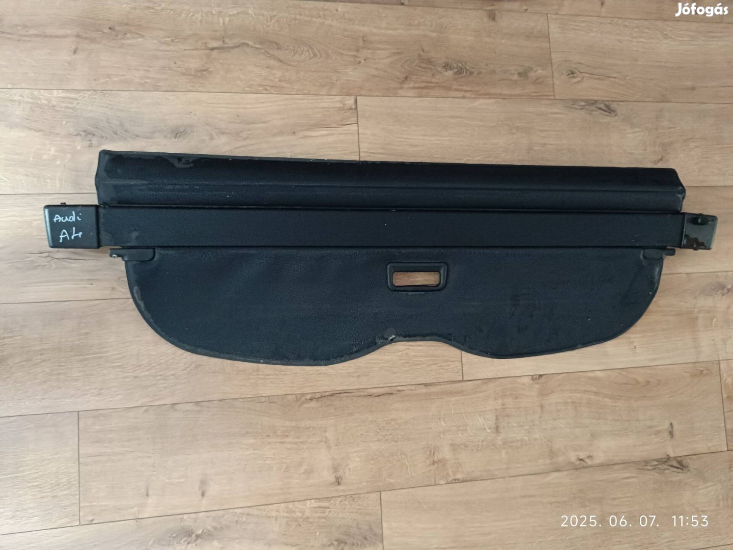 Audi A4 "B5" csomagtér roló 