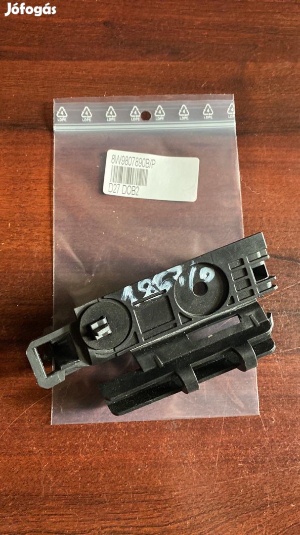 Audi A4, B9, Avant abszorpciós jobb hátsó tartó 8W9807890B eladó