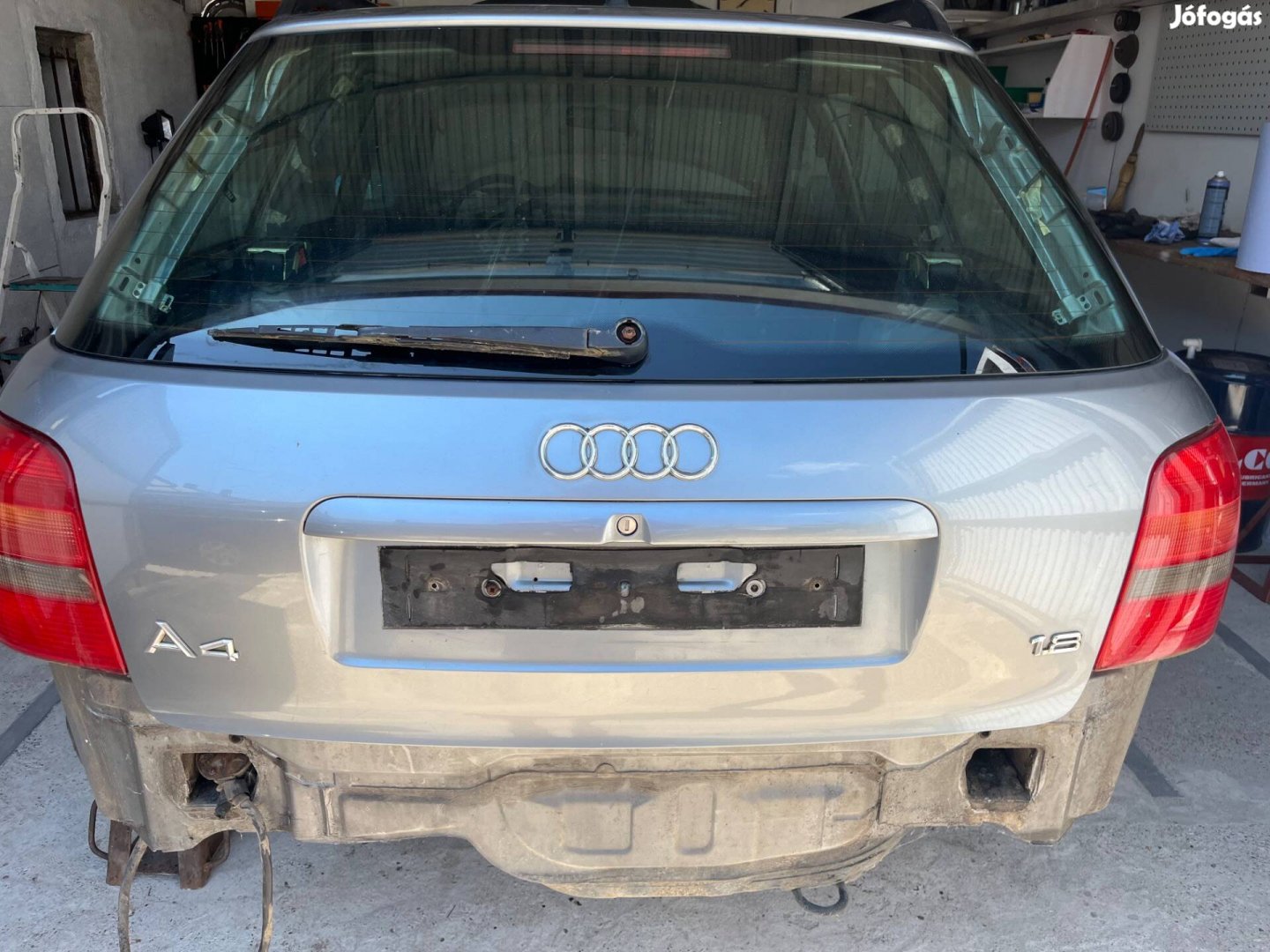 Audi A4 b5 ly7l csomagtér ajtó + ajtók