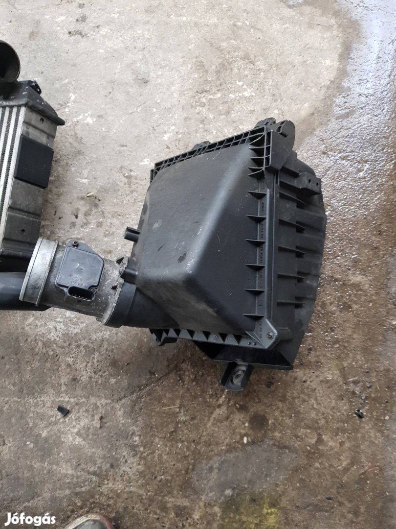 Audi A4 b6.b7 gyári légszűrőház eladó 