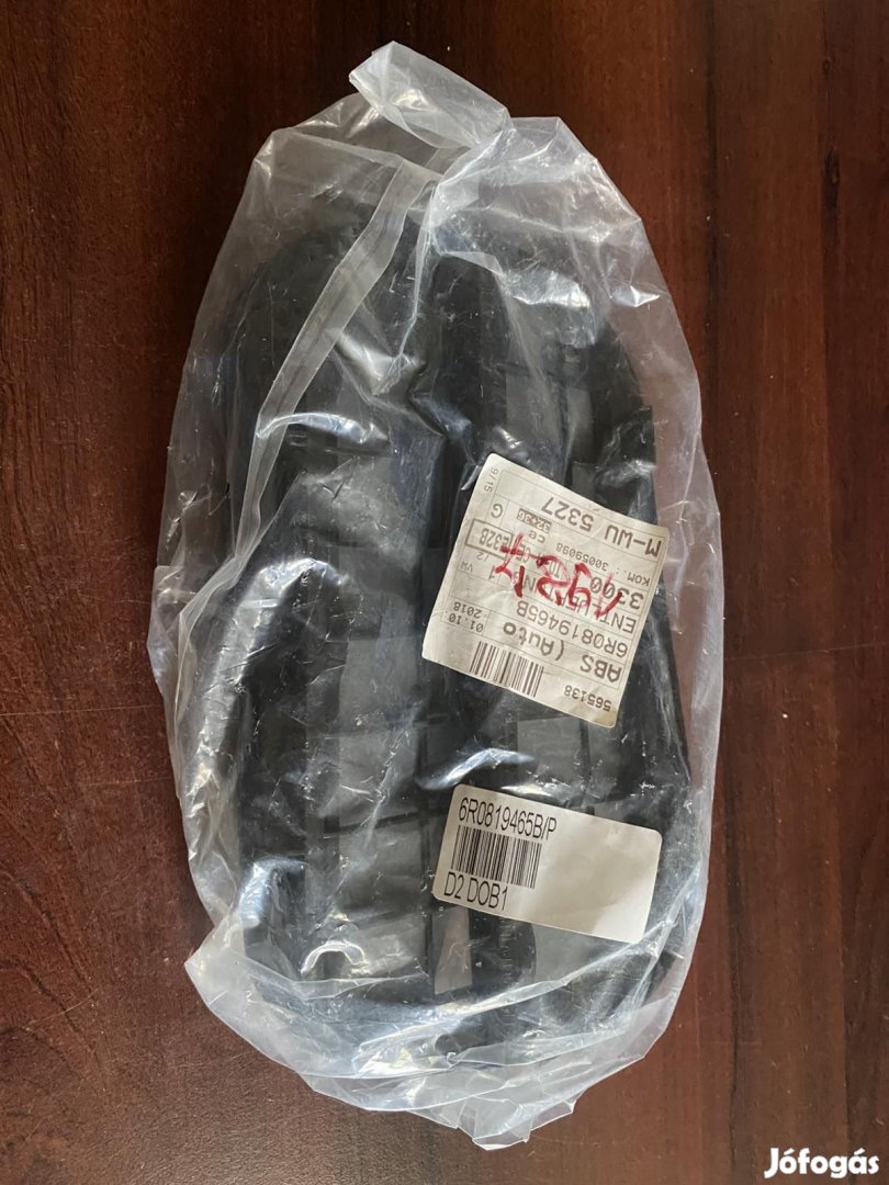 Audi A4 hátsó bal szellőző 6R0819465B eladó