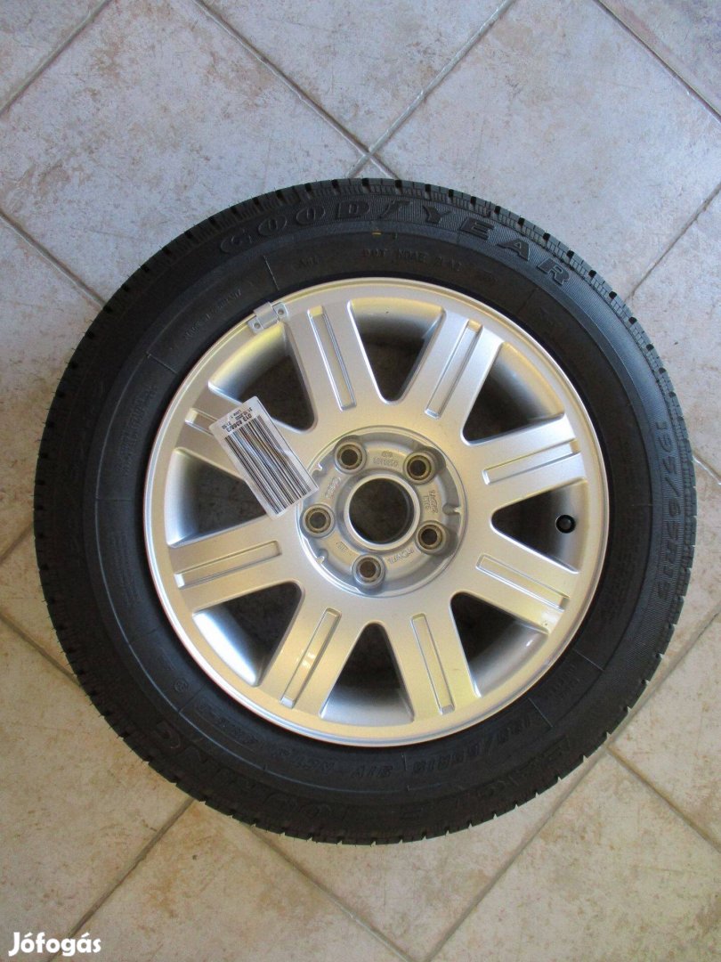 Audi A4 nyári gumi alufelnin 195/65R15