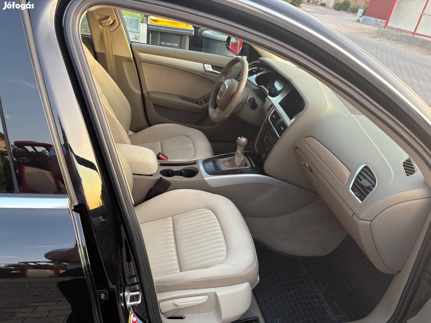 Audi A4 sedan
