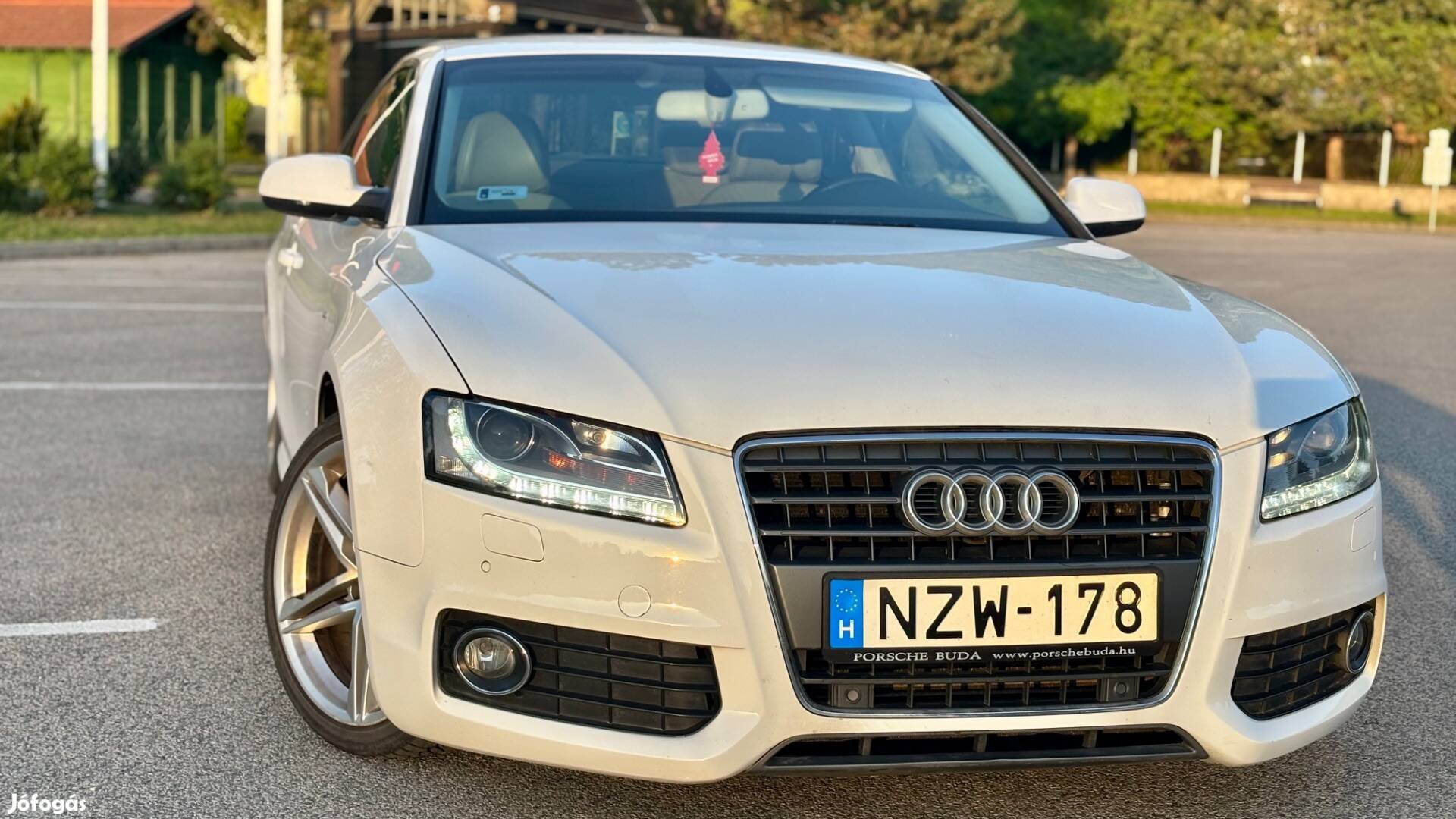 Audi A5 Coupé 2.0 TFSI (211 LE), teljesen felújított motor