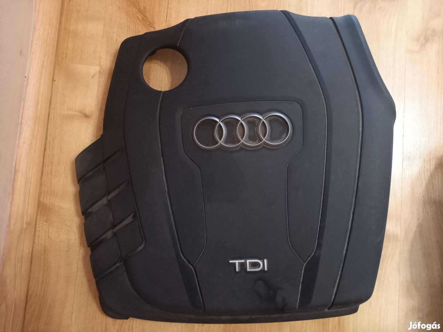 Audi A5, Q5, A6 motorburkolat 03L103925AB