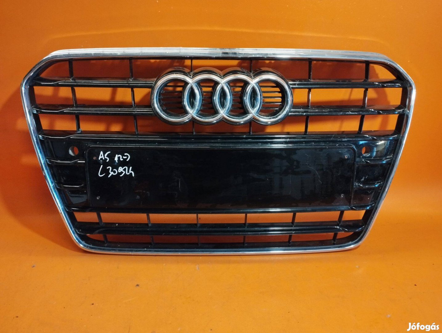 Audi A5 hűtőrács 8T0853651G (L.30.924)