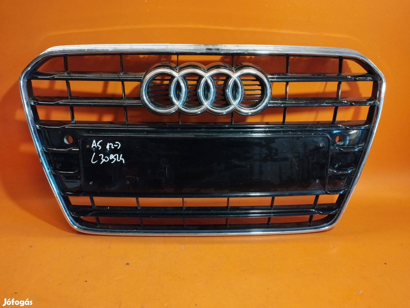 Audi A5 hűtőrács 8T0853651G (L.30.924)