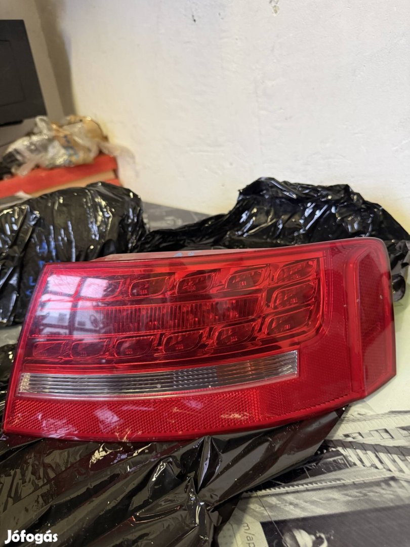 Audi A5 sportback led jobb hátsó lámpa 8T8 945 096j