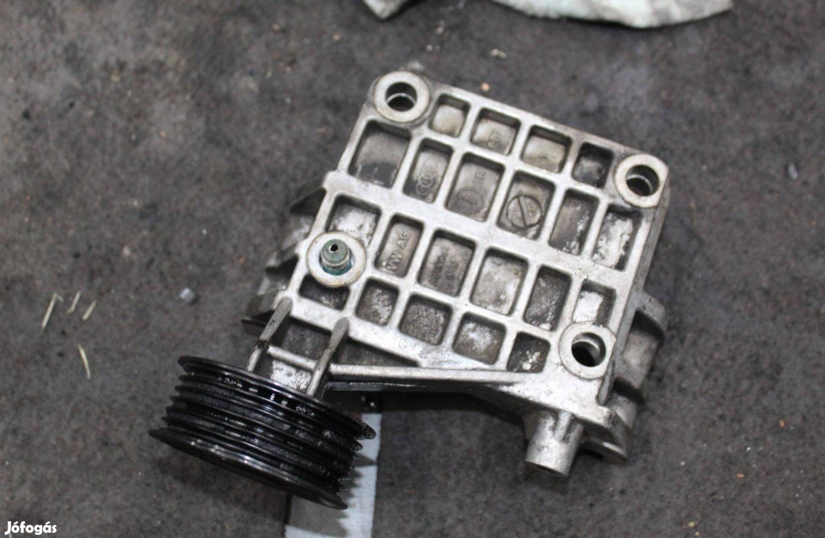 Audi A6 2004-2011 3.0D BMK Generátor tartó bak 059903143K