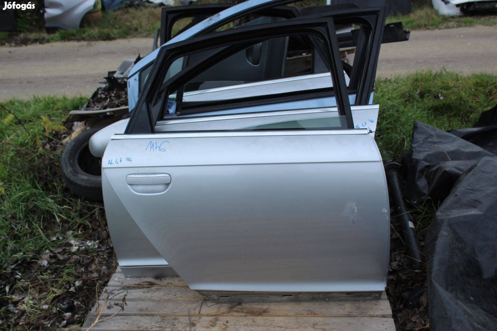 Audi A6 4F (sedan) Jobb hátsó ajtó komplett (1146)