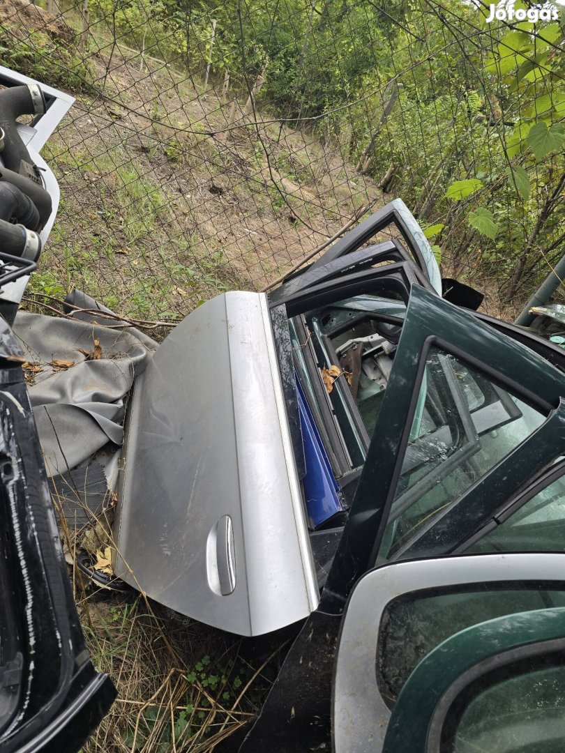 Audi A6 4F bal hátsó ajtó 